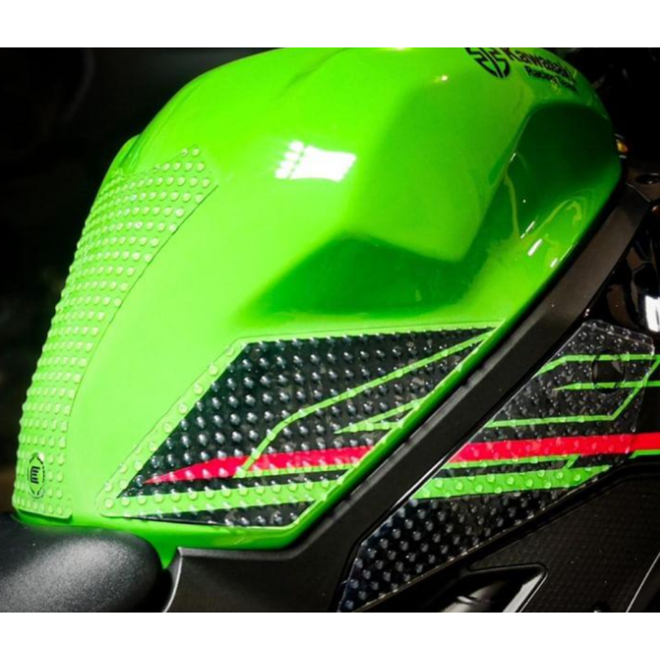 Ninja ZX-4RR 2023-2026 Black Tank Grips - Eazi-Grip 4 Ninja ZX-4RR 2023-2026 Black Tank Grips - Eazi-Grip