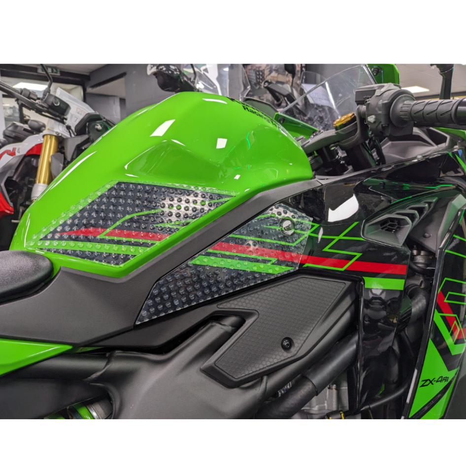 Ninja ZX-4RR 2023-2026 Black Tank Grips - Eazi-Grip 3 Ninja ZX-4RR 2023-2026 Black Tank Grips - Eazi-Grip