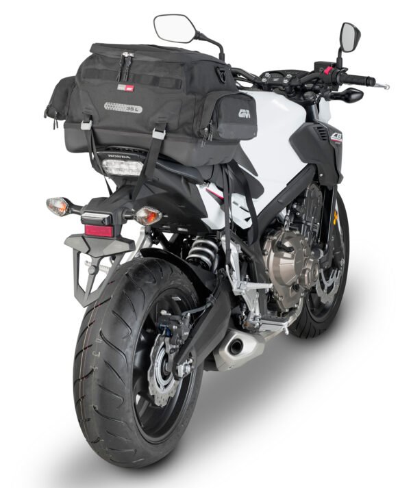 GIVI UT805 - 35LTR TAIL BAG - WATERPROOF INNER BAG - Image 6