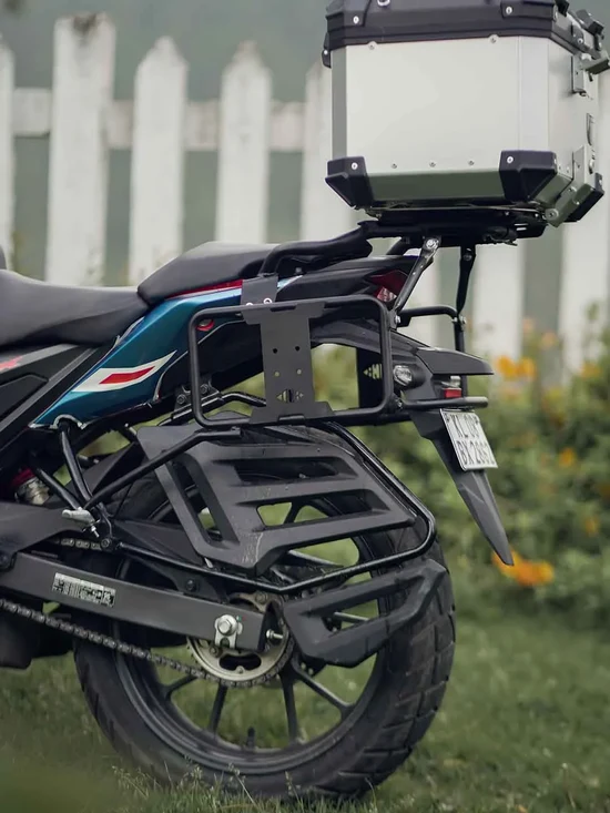 CB 200X SADDLE STAY WITH CARRIER RACK